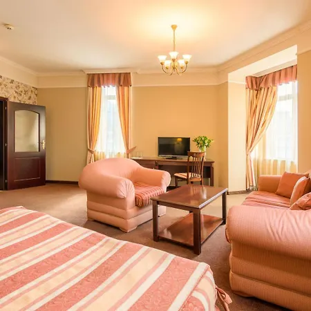 سبلينديد البوتيكي 3*