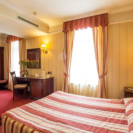 سبلينديد البوتيكي 3*