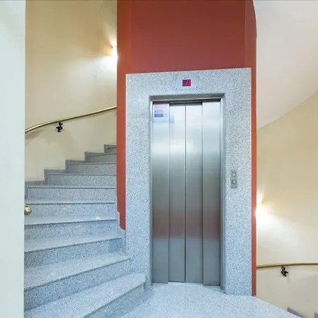 فندق سبلينديد البوتيكي فارنا