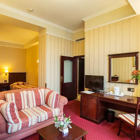 فندق سبلينديد البوتيكي 3*