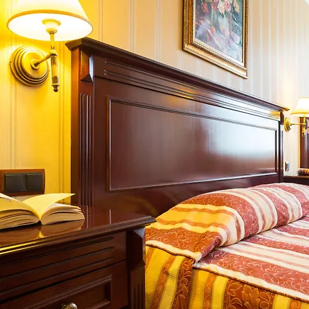 فندق سبلينديد البوتيكي فارنا