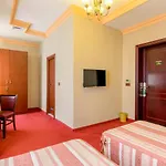 سبلينديد البوتيكي 3* فارنا