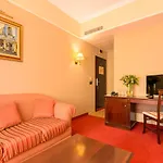 فندق سبلينديد البوتيكي 3*