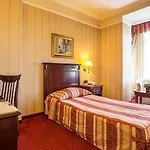 سبلينديد البوتيكي 3*